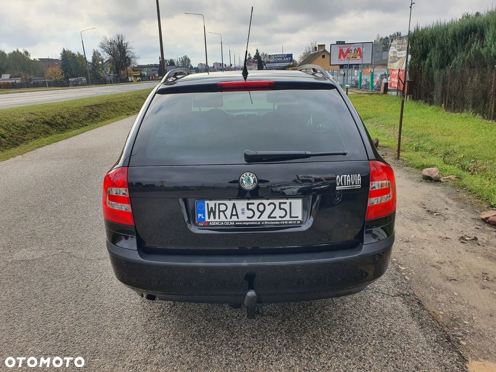 Skoda Octavia 1.6 Ambition - 7
