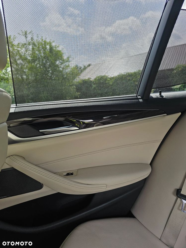 BMW Seria 5 540i xDrive M Sport sport - 34