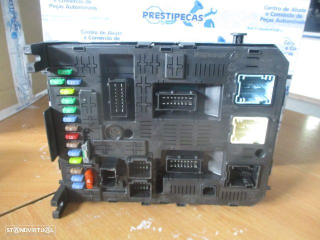 Caixa Fusiveis 9664059080 02 CITROEN C5 2010 2.0HDI CITROEN C4 PICASSO 2009 1.6HDI 110CCV 5P PRETO - 1