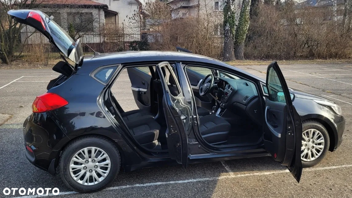 Kia Ceed Cee'd 1.6 CRDi M - 22
