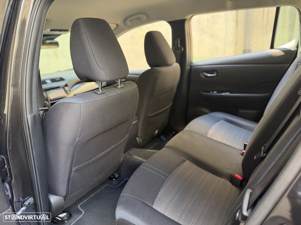 Nissan Leaf Acenta - 25