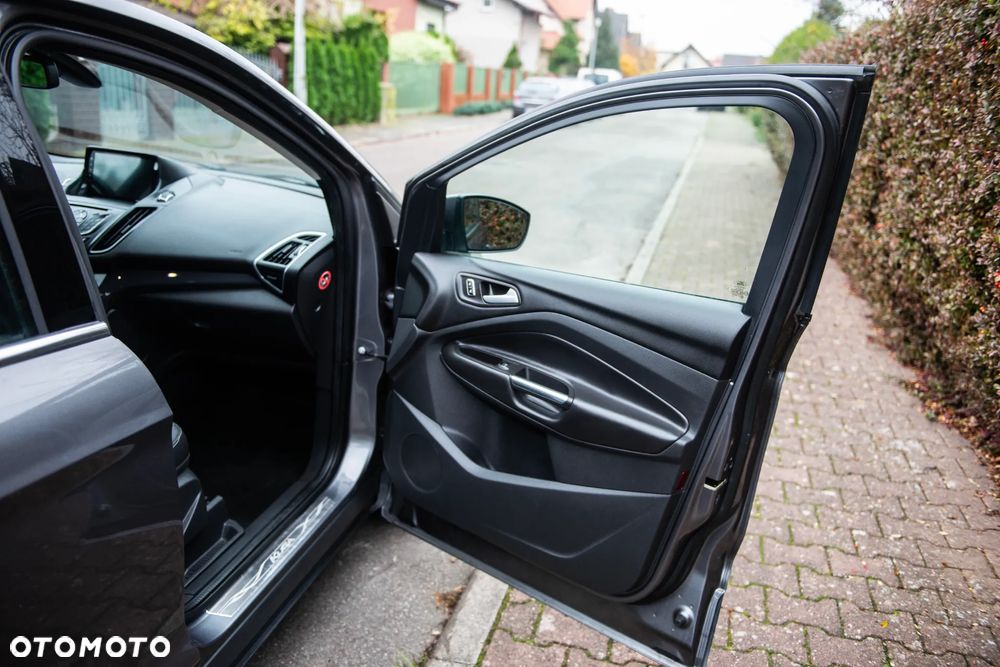 Ford Kuga 2.0 TDCi 4x4 Titanium - 26