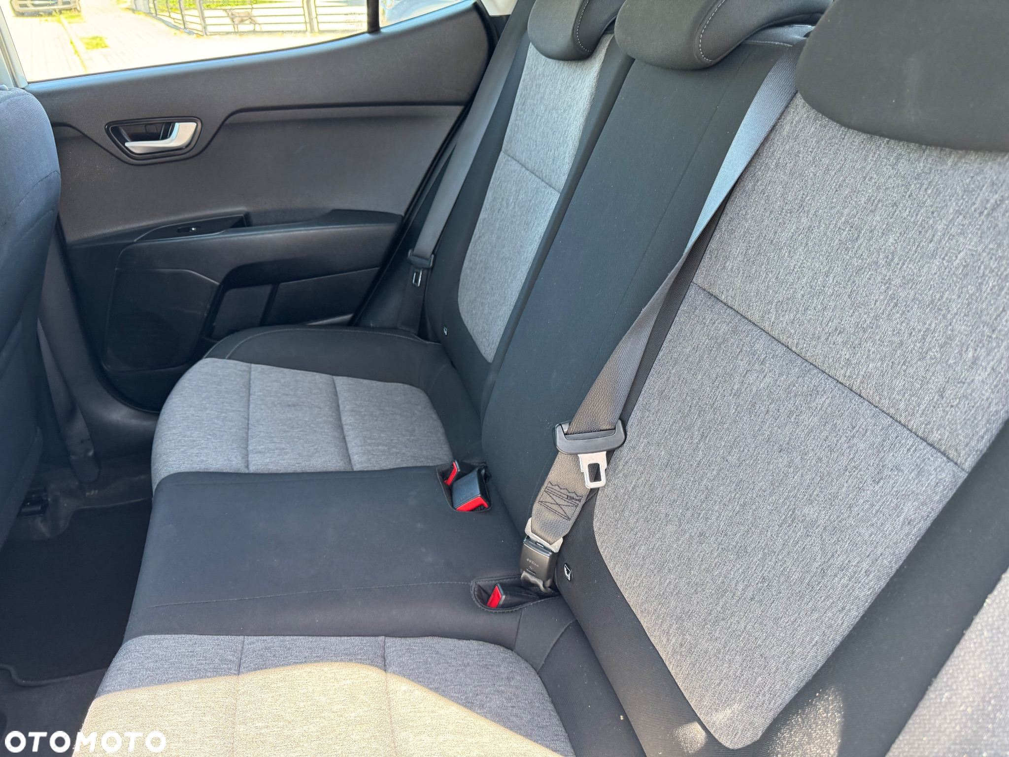 Kia Stonic 1.2 L - 14