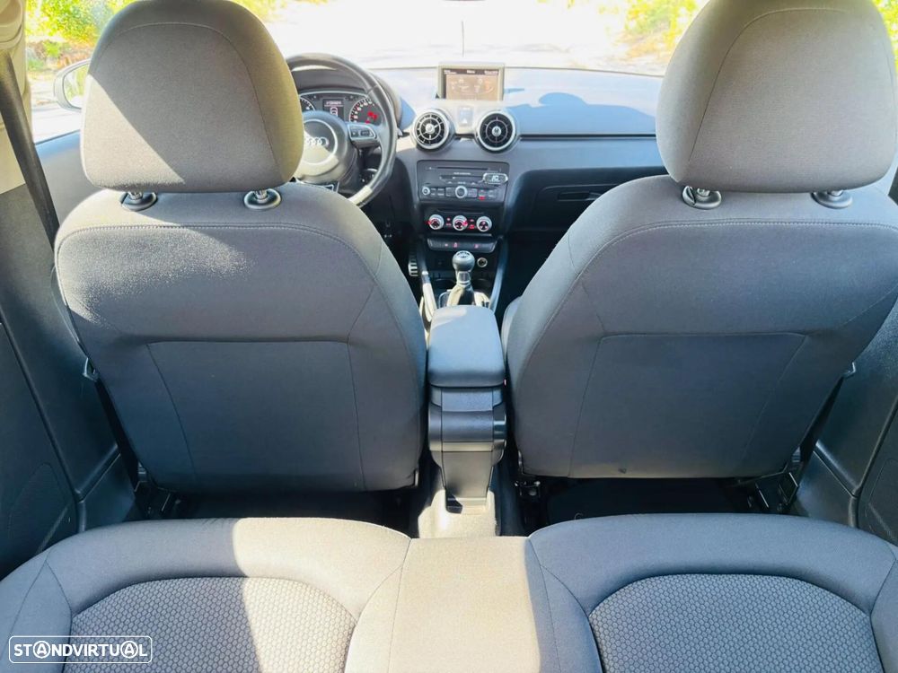Audi A1 Sportback 1.6 TDI S line edition - 46