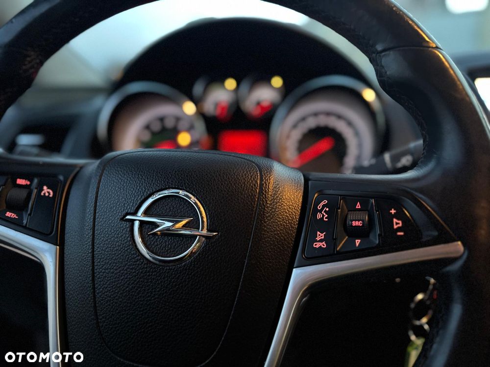 Opel Insignia 1.6 - 19