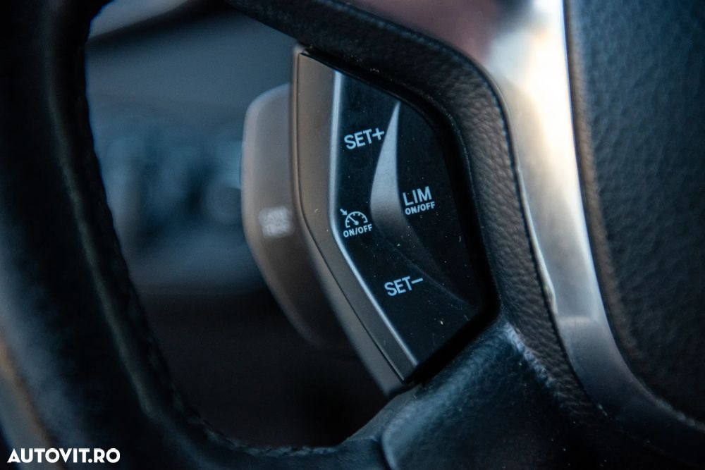 Ford Kuga 2.0 TDCi 4x4 Aut. Individual - 16