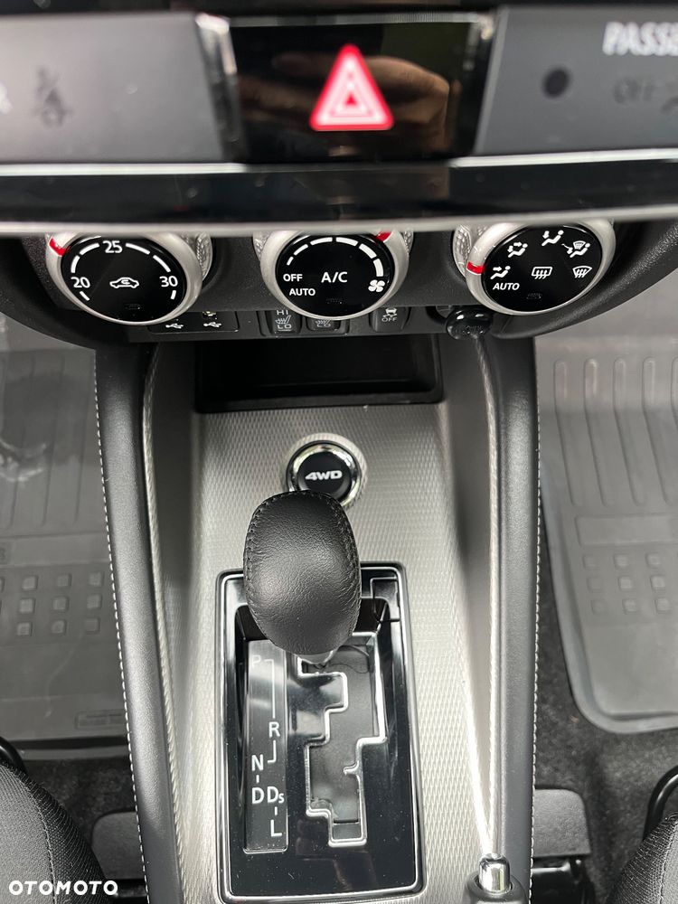 Mitsubishi ASX - 10