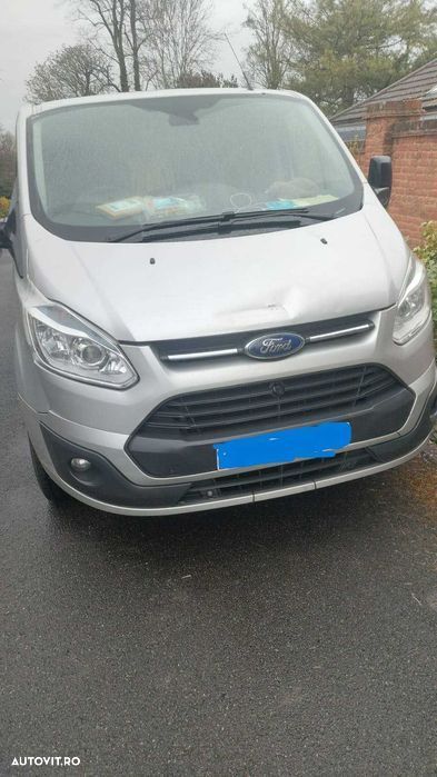 Fata completa Ford Custom - 1