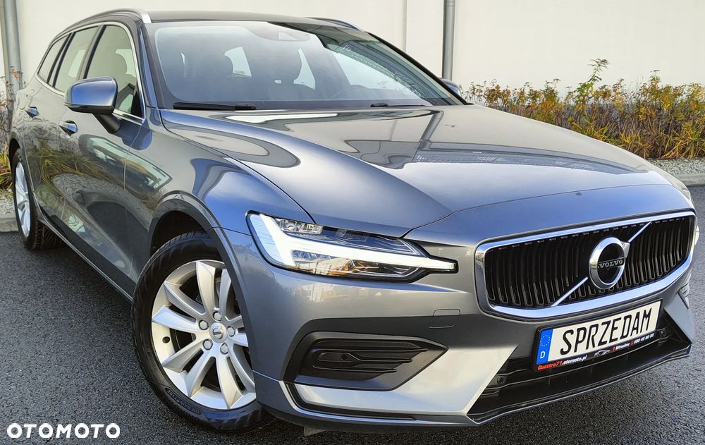 Volvo V60 D3 Momentum Pro - 1