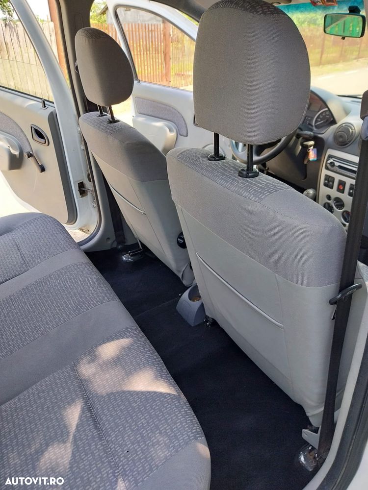 Dacia Logan Express 1.5 dCi - 14