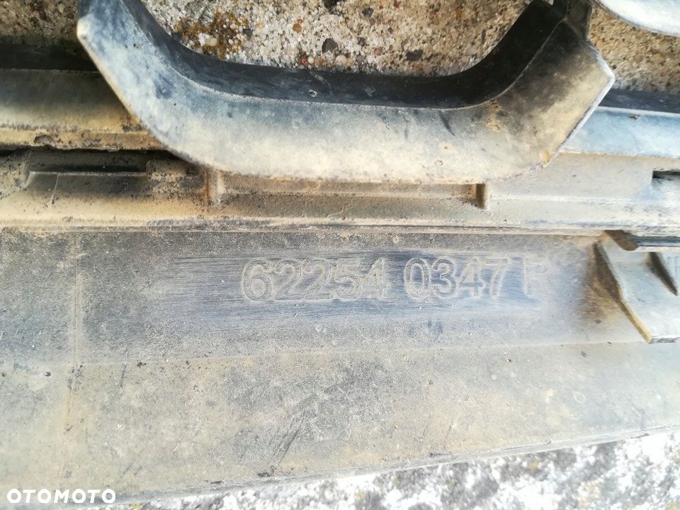DACIA DUSTER KRATKA ZDERZAKA PRZEDNIEGO 622540347 - 3