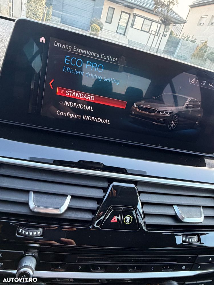 BMW Seria 5 520d Aut. Sport Line - 23