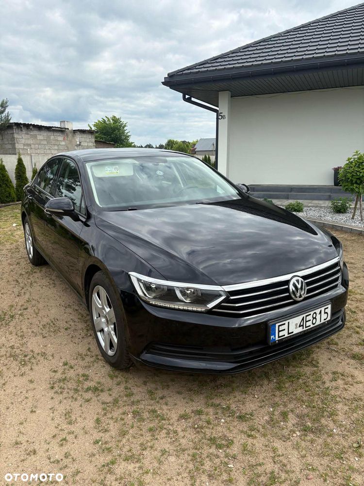 Volkswagen Passat 1.4 TSI BMT Trendline - 16