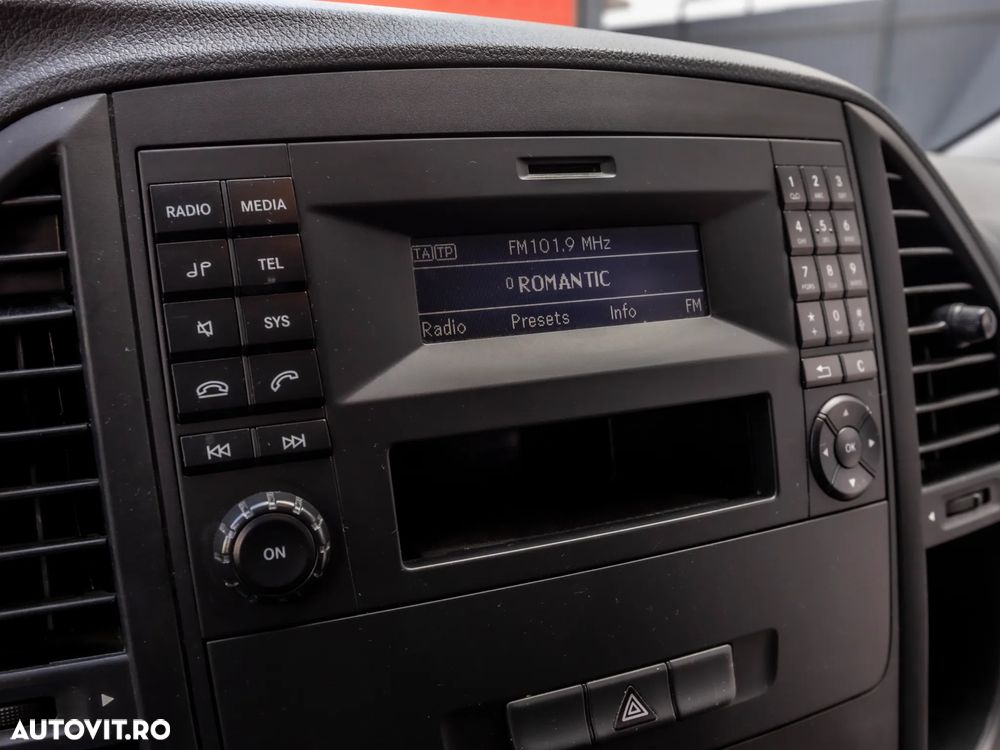 Mercedes-Benz Vito MIX / E FWD - 17