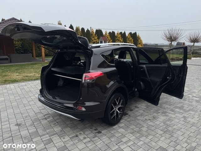 Toyota RAV4 2.0 D-4D Premium 4x2 - 18