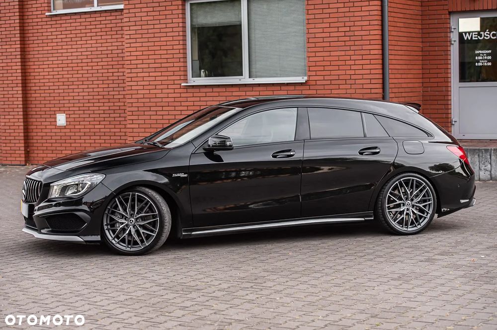 Mercedes-Benz CLA AMG 45 4Matic Shooting Brake 7G-DCT - 34