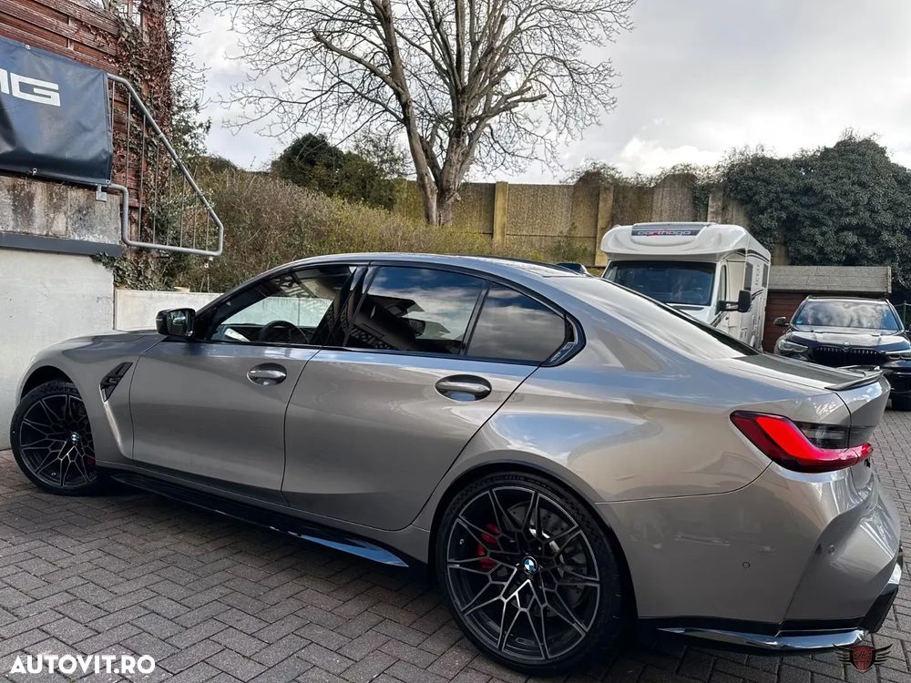 BMW M3 Competition M xDrive - 38