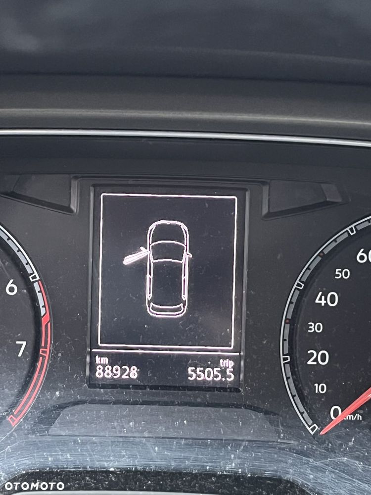 Volkswagen T-Roc - 19