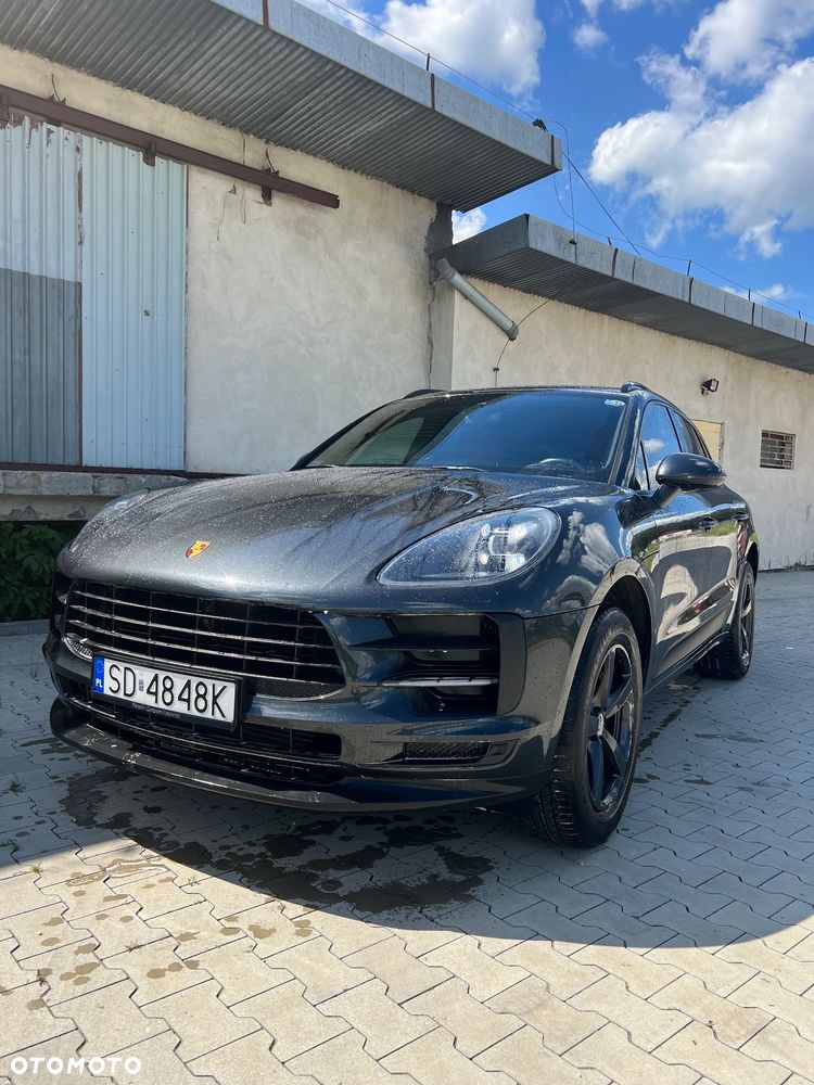 Porsche Macan Standard - 2