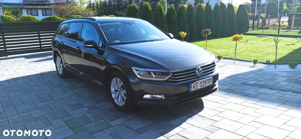 Volkswagen Passat 2.0 TDI SCR Comfortline - 1