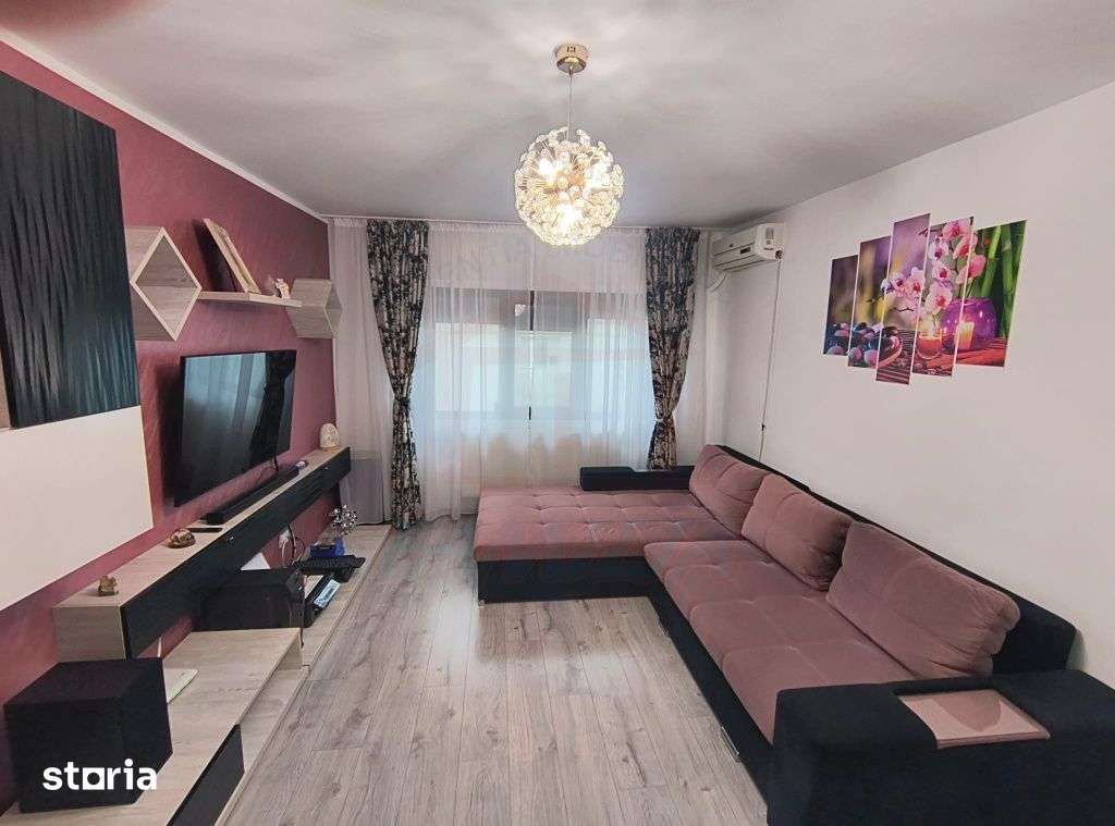 Vanzare apartament 3 camere, Micro 16, 70 mp — fotografia 1