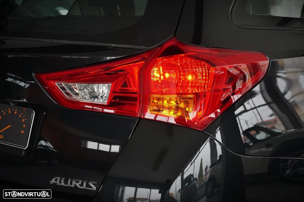 Toyota Auris Touring Sports 1.33 VVT-i Active+AC - 25