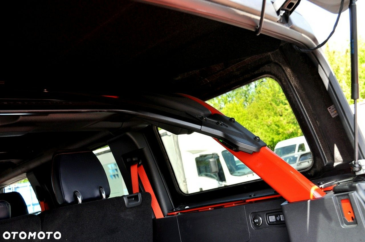 Ford Bronco - 18