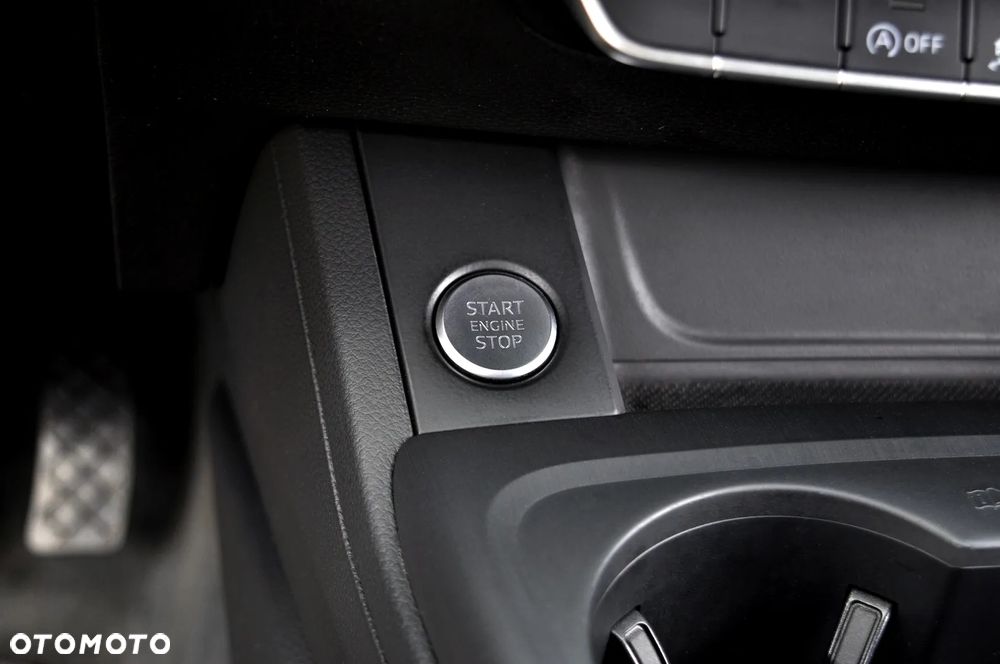 Audi A4 Avant 2.0 TDI Design - 29