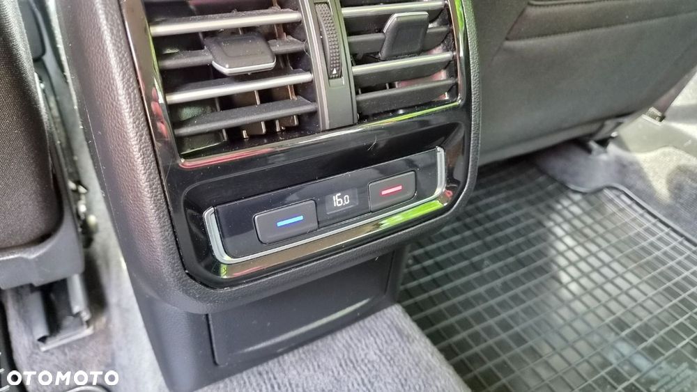 Volkswagen Passat Variant - 19