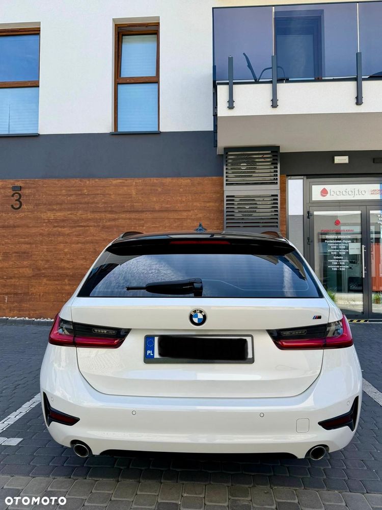 BMW Seria 3 318d M Sport Shadow - 2