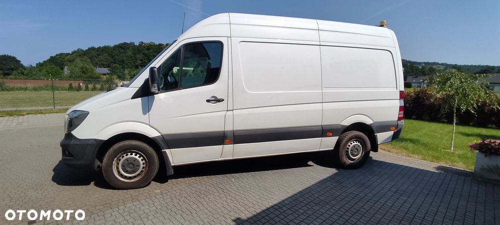 Mercedes-Benz Sprinter L2H2 - 28