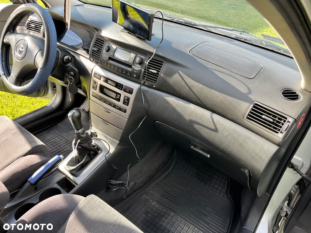 Toyota Corolla 2.0 D-4D Terra - 18