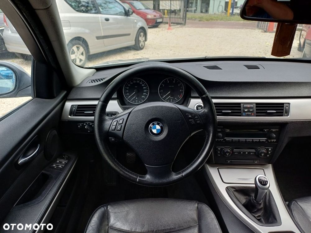 BMW Seria 3 - 11