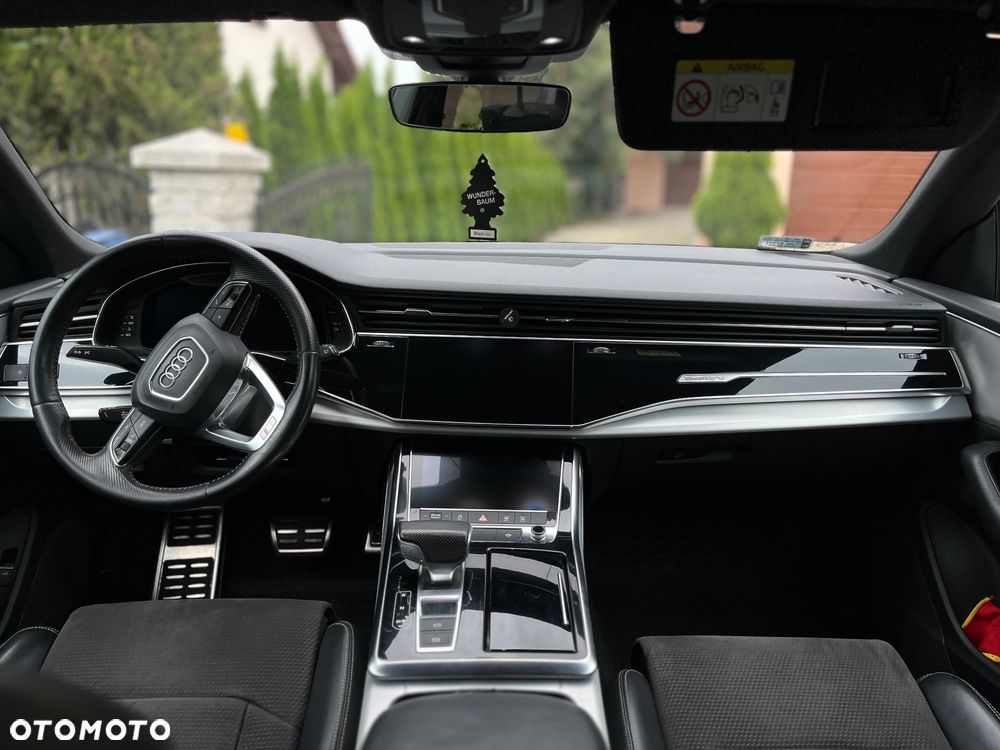 Audi Q8 - 7