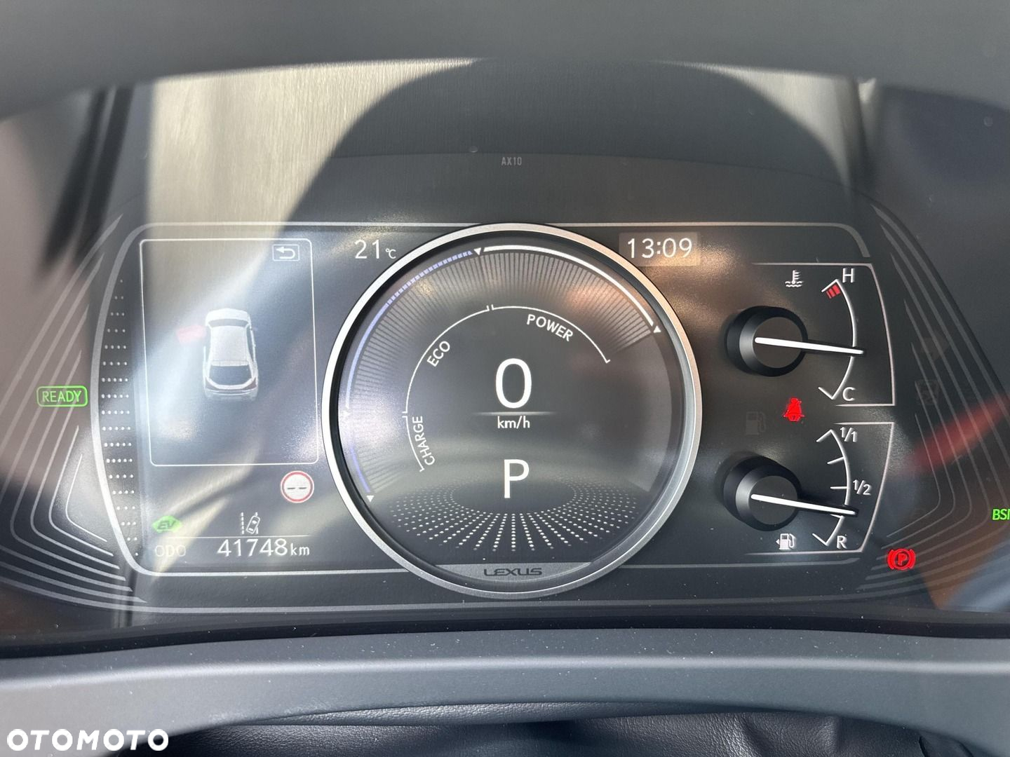 Lexus UX - 17
