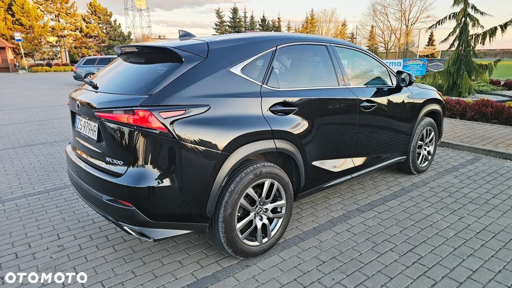 Lexus NX 300 Comfort AWD - 9