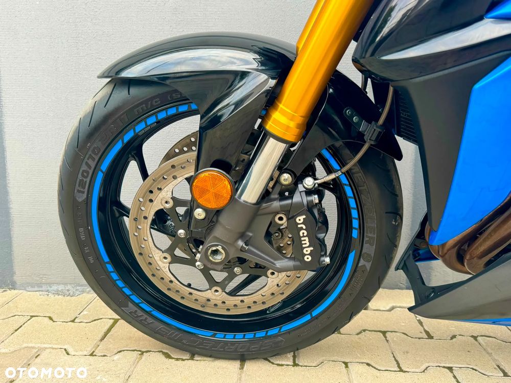 Suzuki GSX - 9