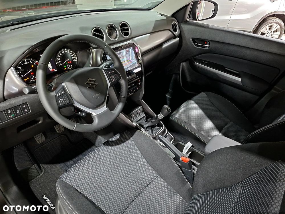 Suzuki Vitara 1.4 Boosterjet mHEV Premium Plus 2WD - 28