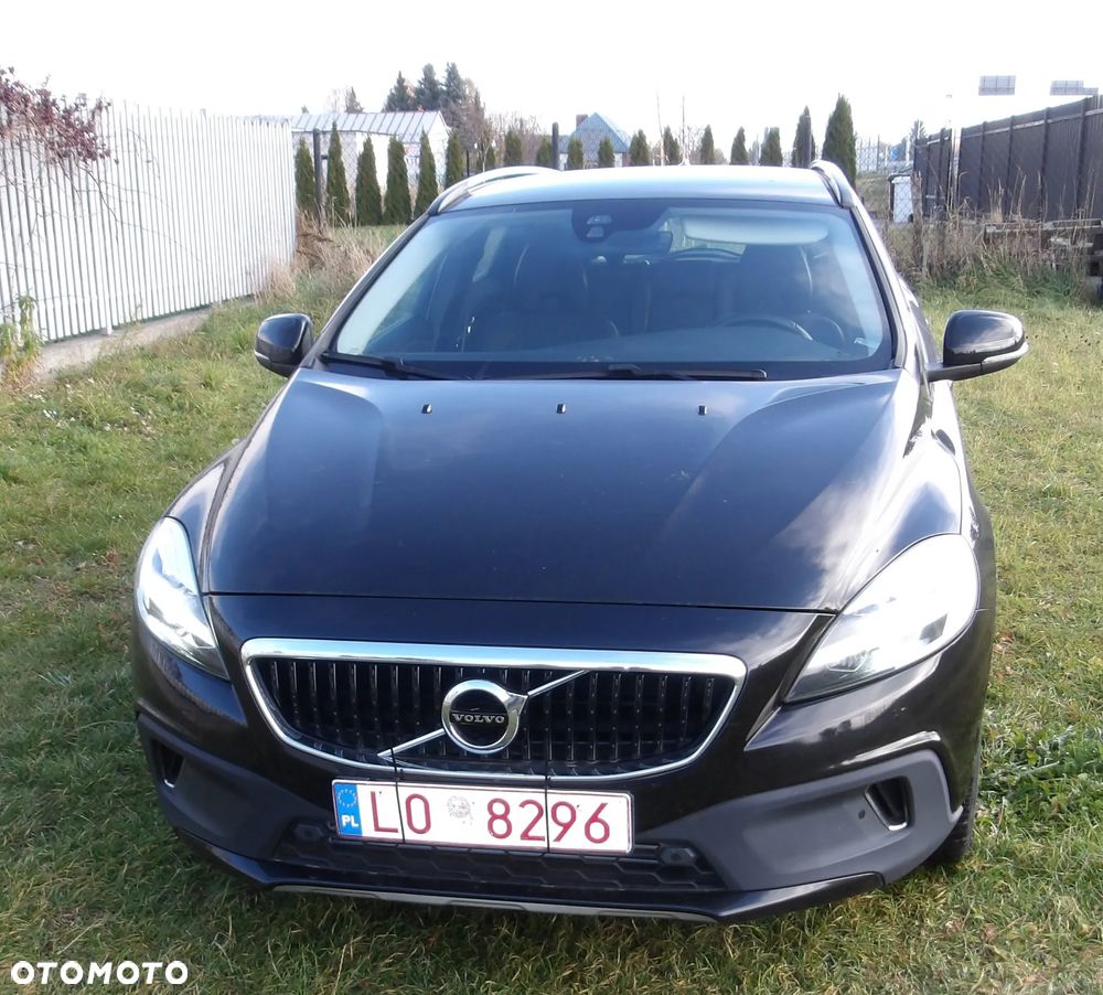 Volvo V40 T3 Momentum - 1