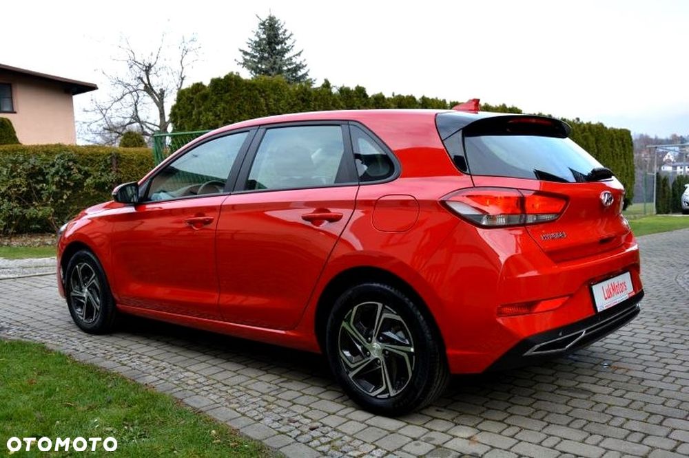 Hyundai i30 1.5 DPI Comfort - 35