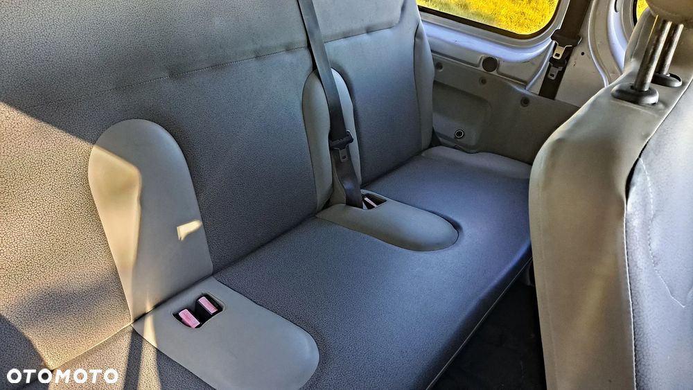 Renault Trafic - 19
