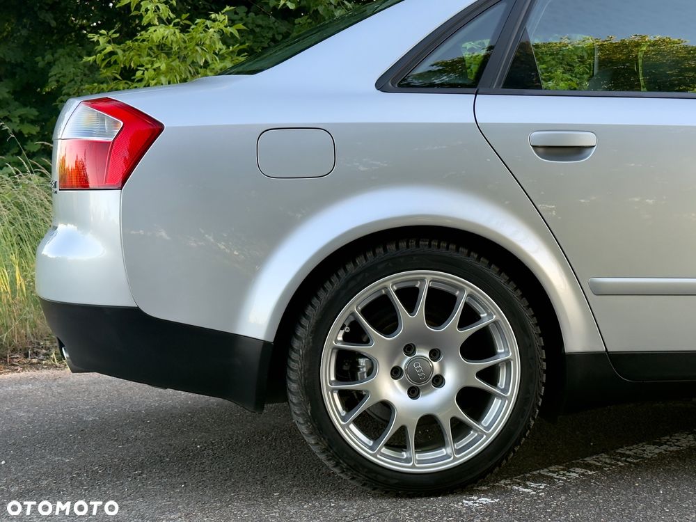 Audi A4 Limousine 1.8T Quattro - 15