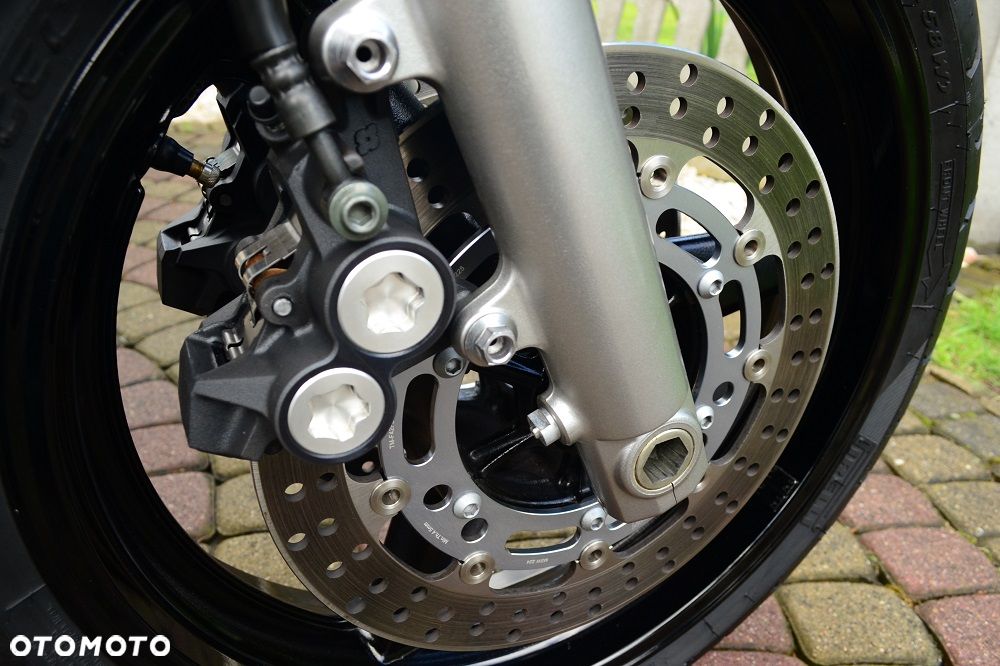 Yamaha XJR - 14