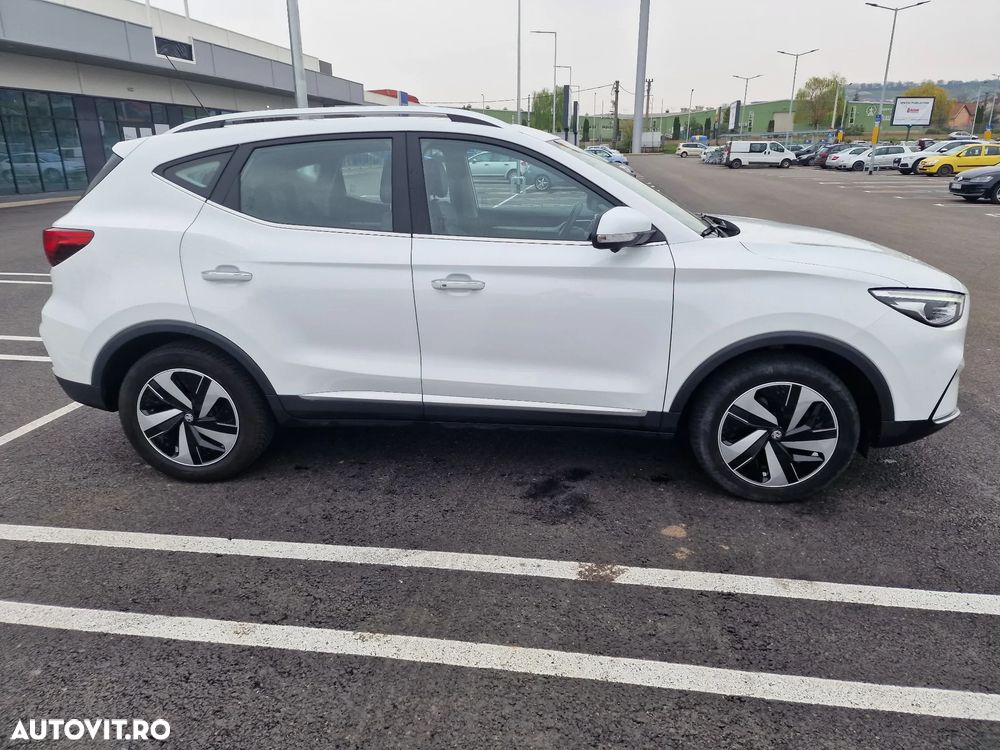 MG ZS EV Maximal Luxury - 3