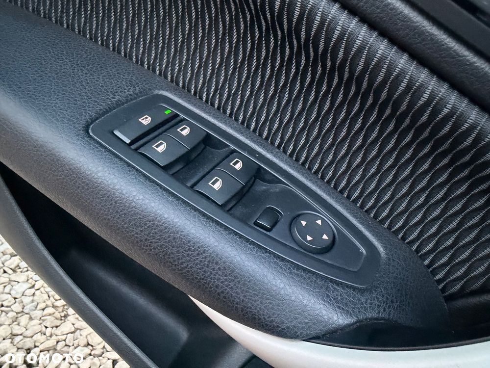 BMW Seria 1 118i Advantage - 22