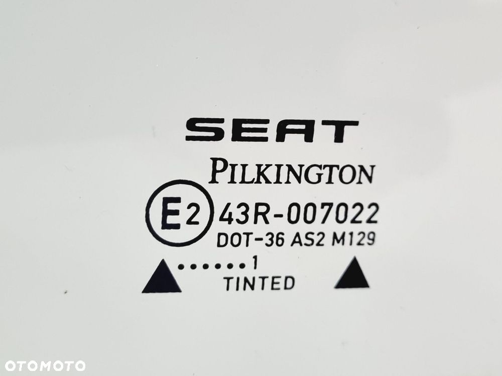 Szyba tylna opuszczana prawa SEAT TOLEDO / LEON 5 DRZWI HATCHBACK 1999-2005 - 2