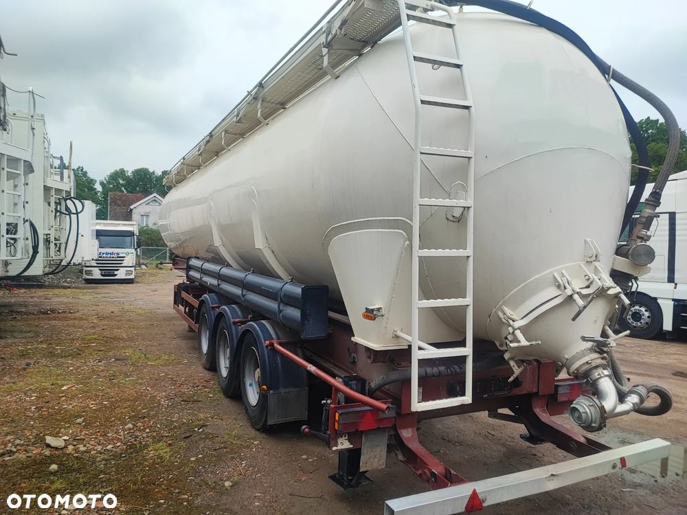 Benalu 62 000 L - 4