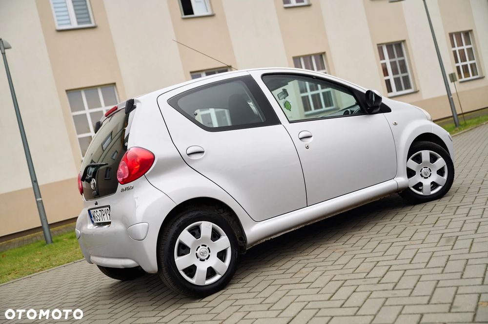 Toyota Aygo City - 2