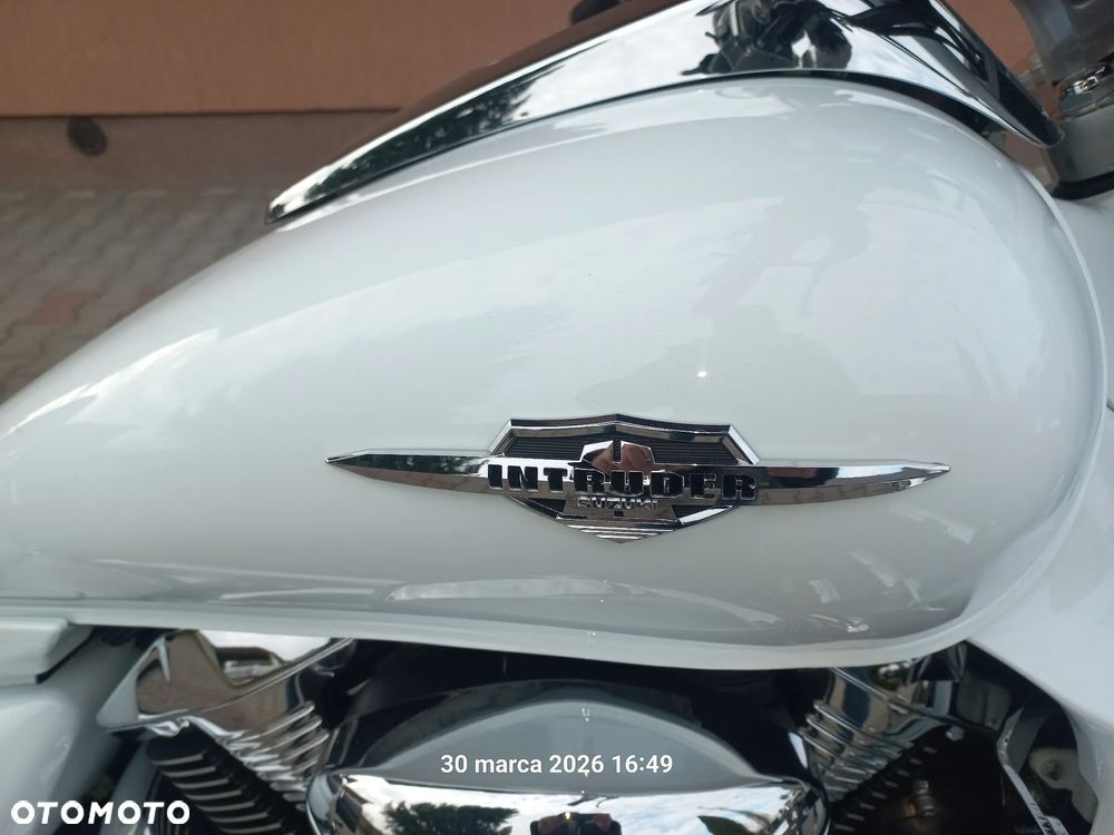 Suzuki Intruder - 6