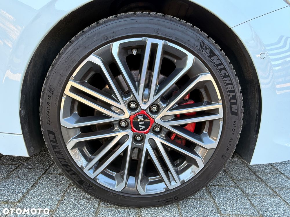 Kia ProCeed 1.6 T-GDI GT DCT - 15